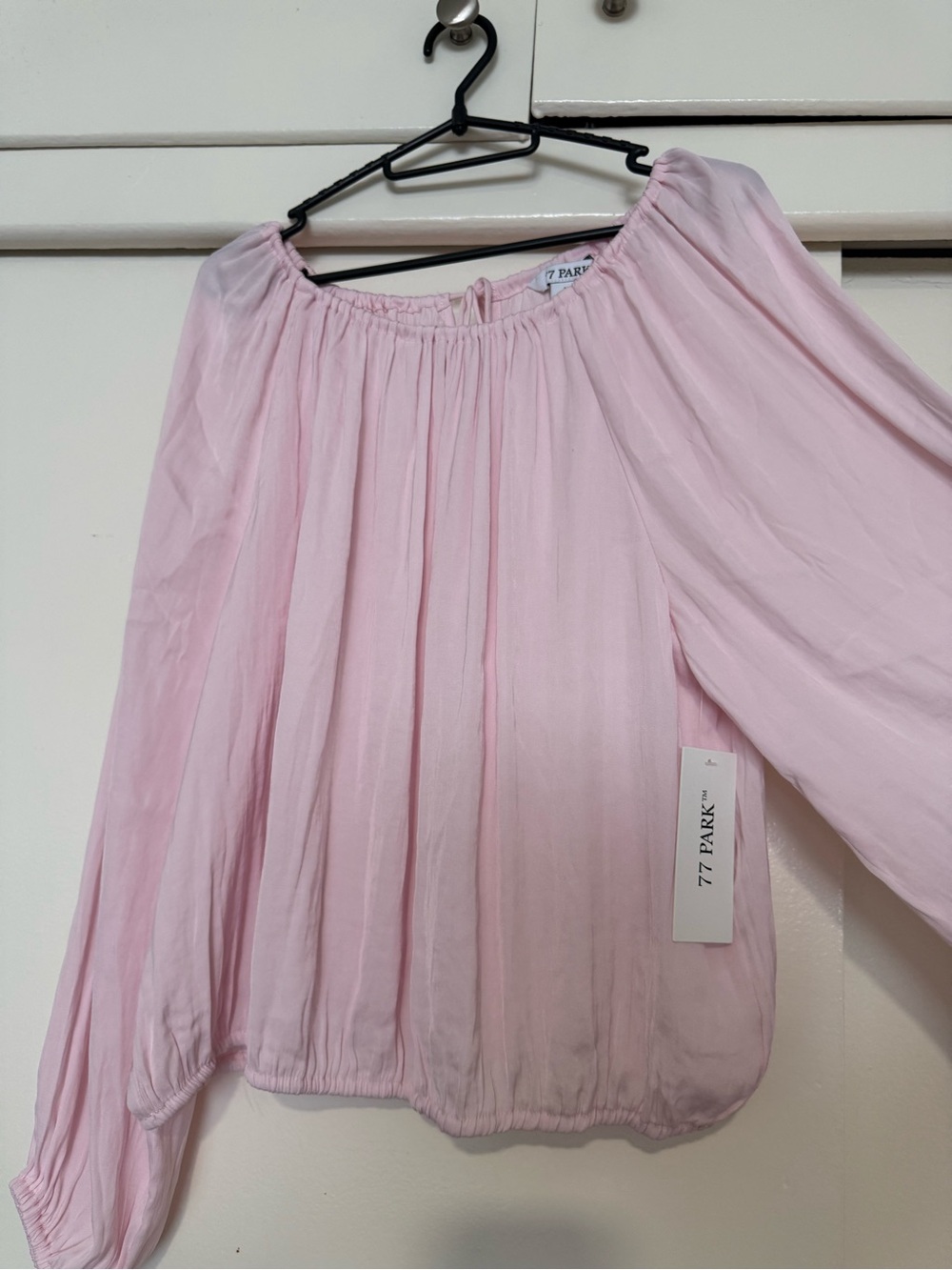 77 Park Light Pink Off-Shoulder Top